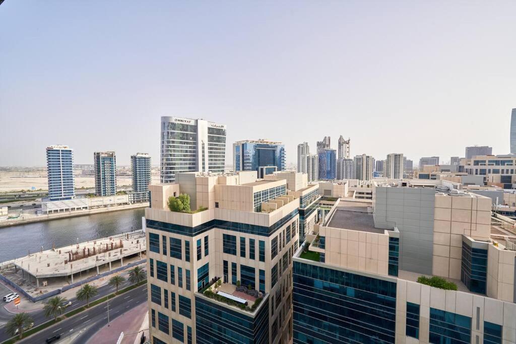 5* Studio, 10min Walk To Mall, 1min Bay Sqr Апартаменти