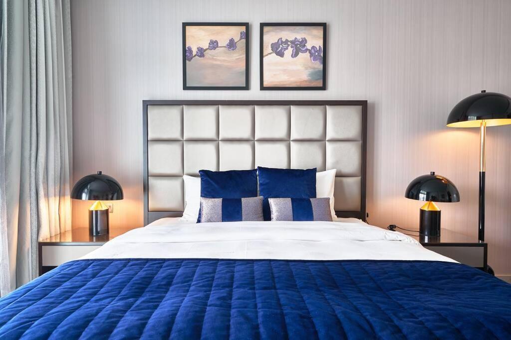 Апартаменти 5* Studio, 10min Walk To Mall, 1min Bay Sqr Дубай