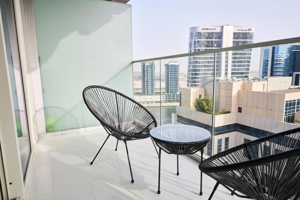 5* Studio, 10min Walk To Mall, 1min Bay Sqr Апартаменти *